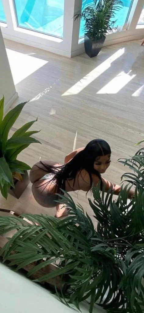 Chocolate Fun Girl . Lets Play