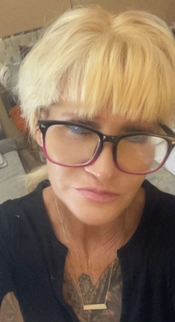 Bubble butt blonde ready to play in Phoenix - Women Seeking Men