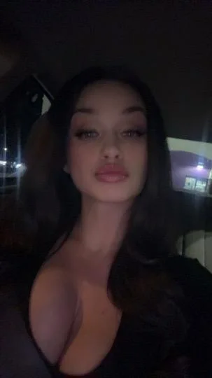sensual and sexy Brunette Beauty in Phoenix – Women Seeking Men photo 4