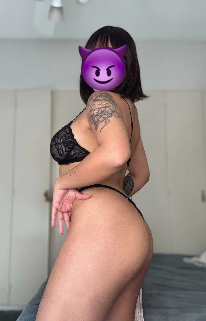My pussy is tight so you can cum and feel it hot I'm a hot-b... in Phoenix – Women Seeking Men photo 4