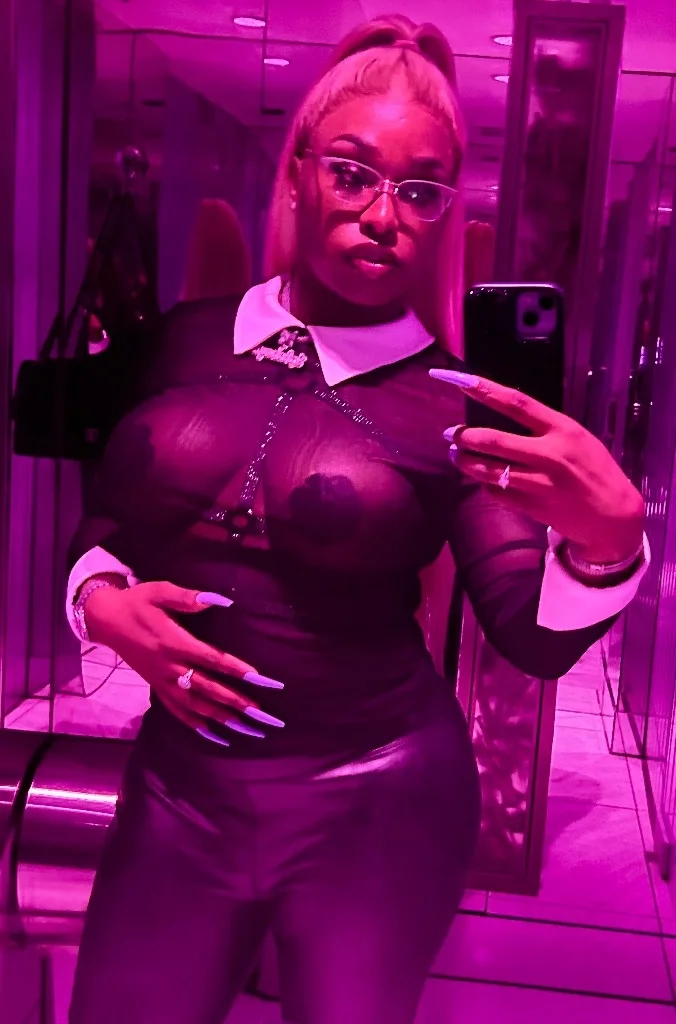 pound town session in Phoenix – Women Seeking Men photo 2