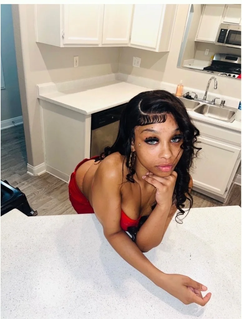 100HHR80QV NEW TO AZ TEMPE INCALL SPECIALS 247 MILLBROADWAY... in Phoenix – Women Seeking Men photo 3