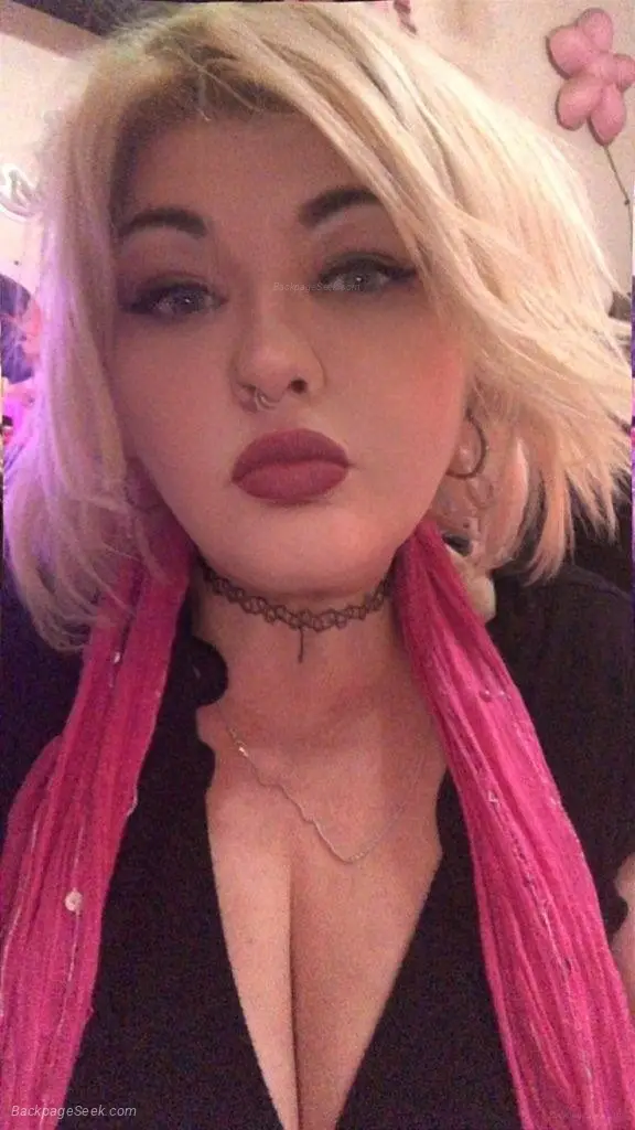 Trade Your Stress for a Naughty Little Escape in Phoenix – Women Seeking Men photo 6