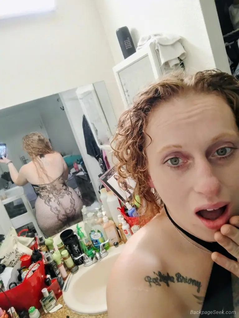 Super Thick Chubby PHAT-Ass Strawberry Blonde Dutch Girl Don... in Phoenix – Women Seeking Men photo 2
