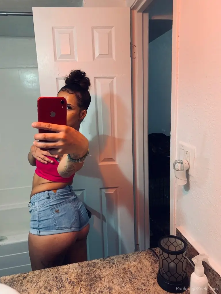 Champagne Taste Bad Decisions in Phoenix – Women Seeking Men photo 2