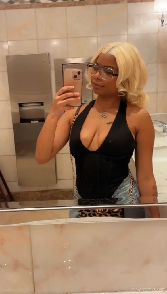 Petite Blasian Princess Last Week in Phoenix in Phoenix – Women Seeking Men photo 4