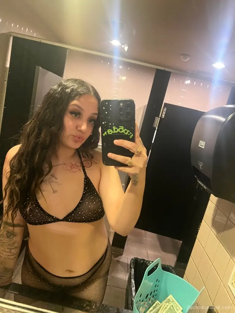 sexy latina ready for anything in Phoenix – Women Seeking Men photo 3