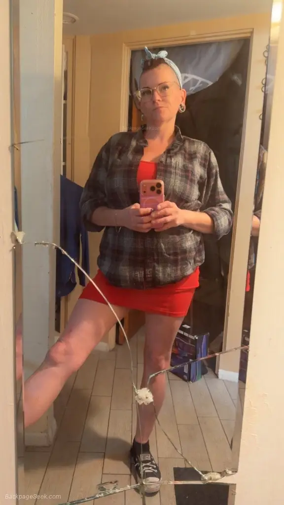 monday morning wood passinc throuh north phx in Phoenix – Women Seeking Men photo 2