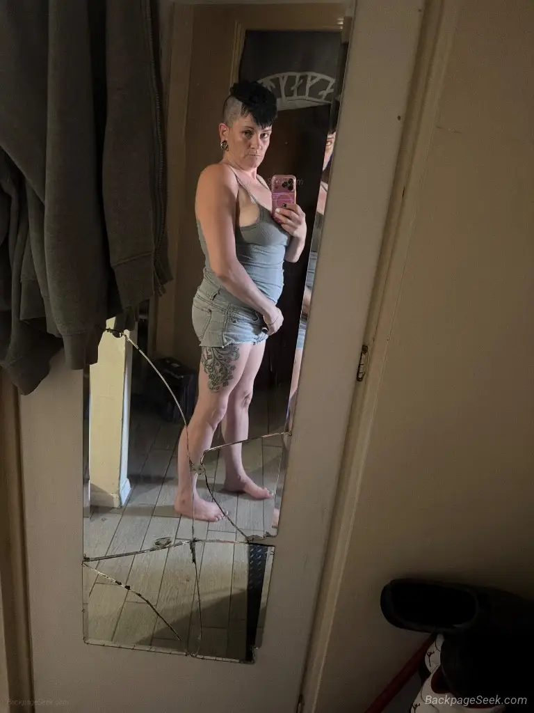 monday morning wood passinc throuh north phx in Phoenix – Women Seeking Men photo 3