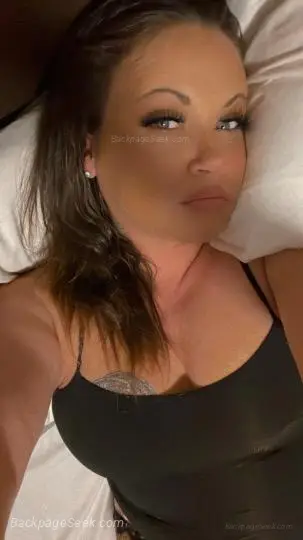 Busty Brunette Ready 2 Play in Phoenix – Women Seeking Men photo 6