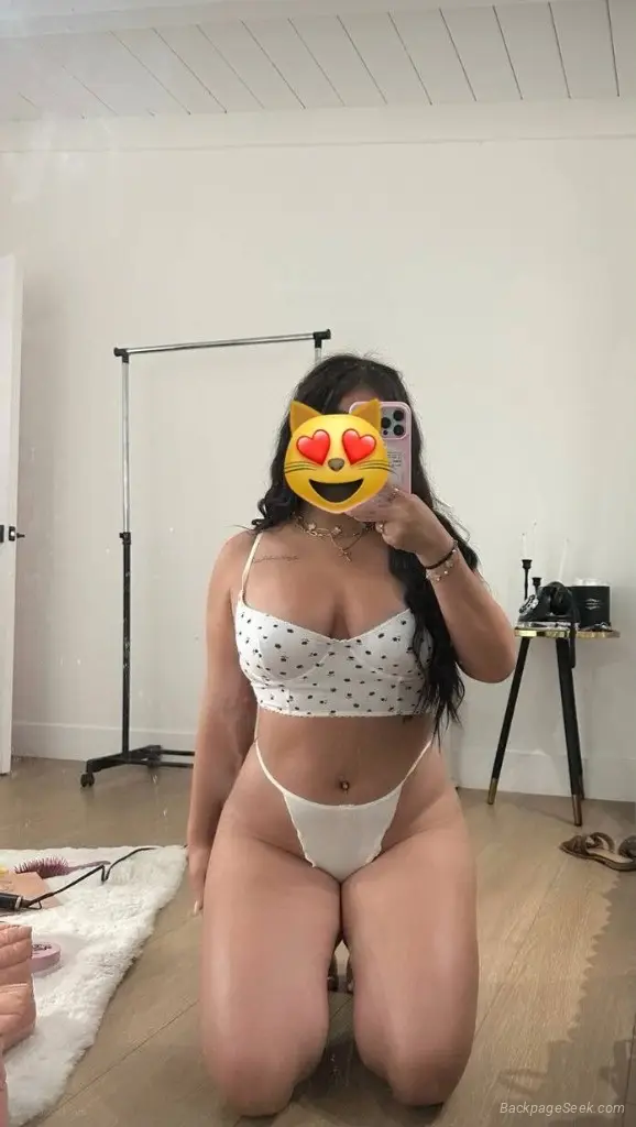 Hey handsome! I'm new to this site and available 24/7. Let's have an