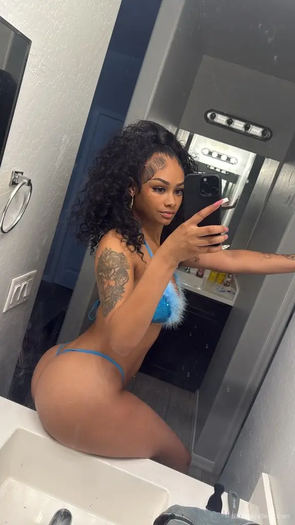 new to town sexy busty lightskin available now in Phoenix – Women Seeking Men photo 2