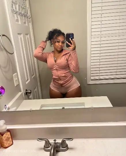 Ebony New ThiCK water bootyy in Phoenix – Women Seeking Men photo 4