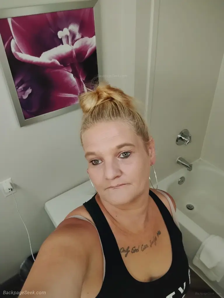 Slippery When Wet in Phoenix – Women Seeking Men photo 4