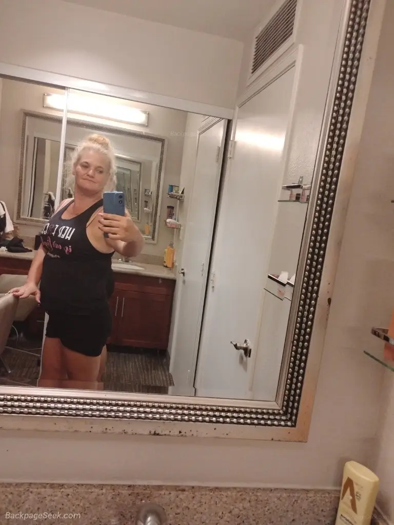 Slippery When Wet in Phoenix – Women Seeking Men photo 5