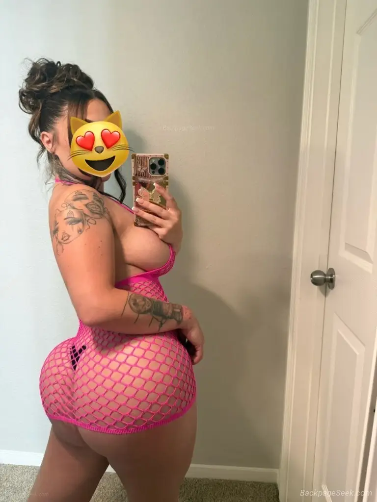 Hey handsome I'm new to this site and available 247 to give... in Phoenix – Women Seeking Men photo 4