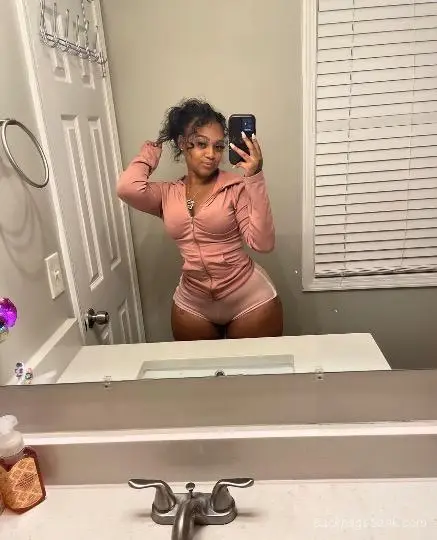 Ebony New ThiCK water bootyy
