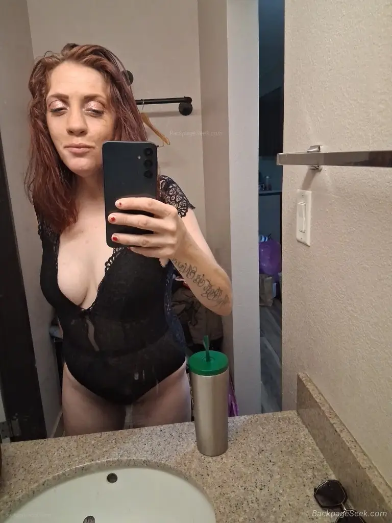 hello boys cum and see me im ready for you red heads do it b... in Phoenix – Women Seeking Men photo 4