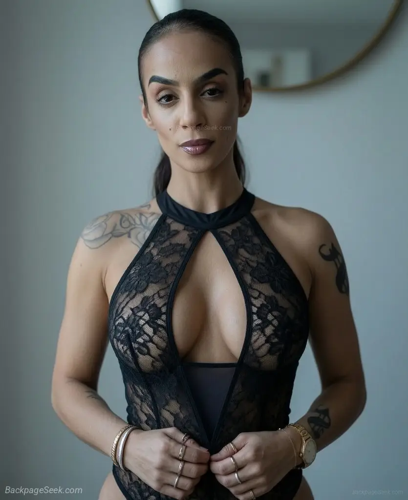 ARABIC BOMBSHELL im available for INCALLS & OUTCALLS ARABIC