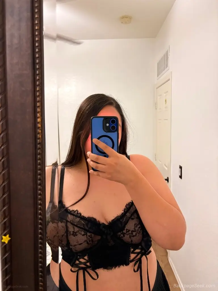 CurvyLatina in Phoenix – Women Seeking Men photo 2