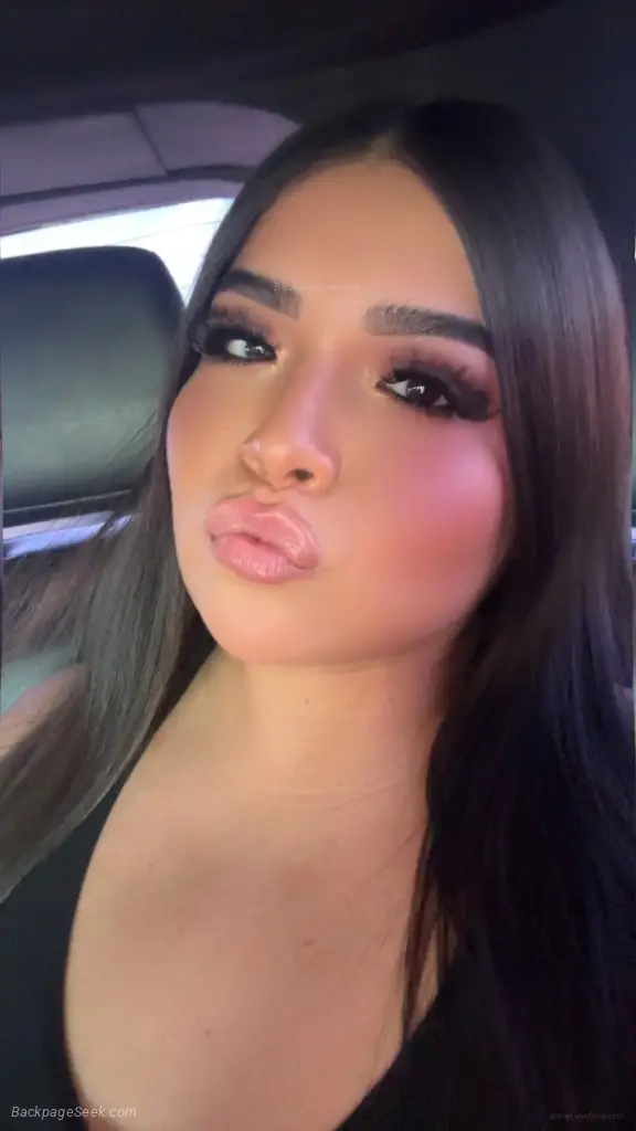 HI BABE IM FINALLY BACK AND READY TO FULFILL ALL YOUR DESIRES