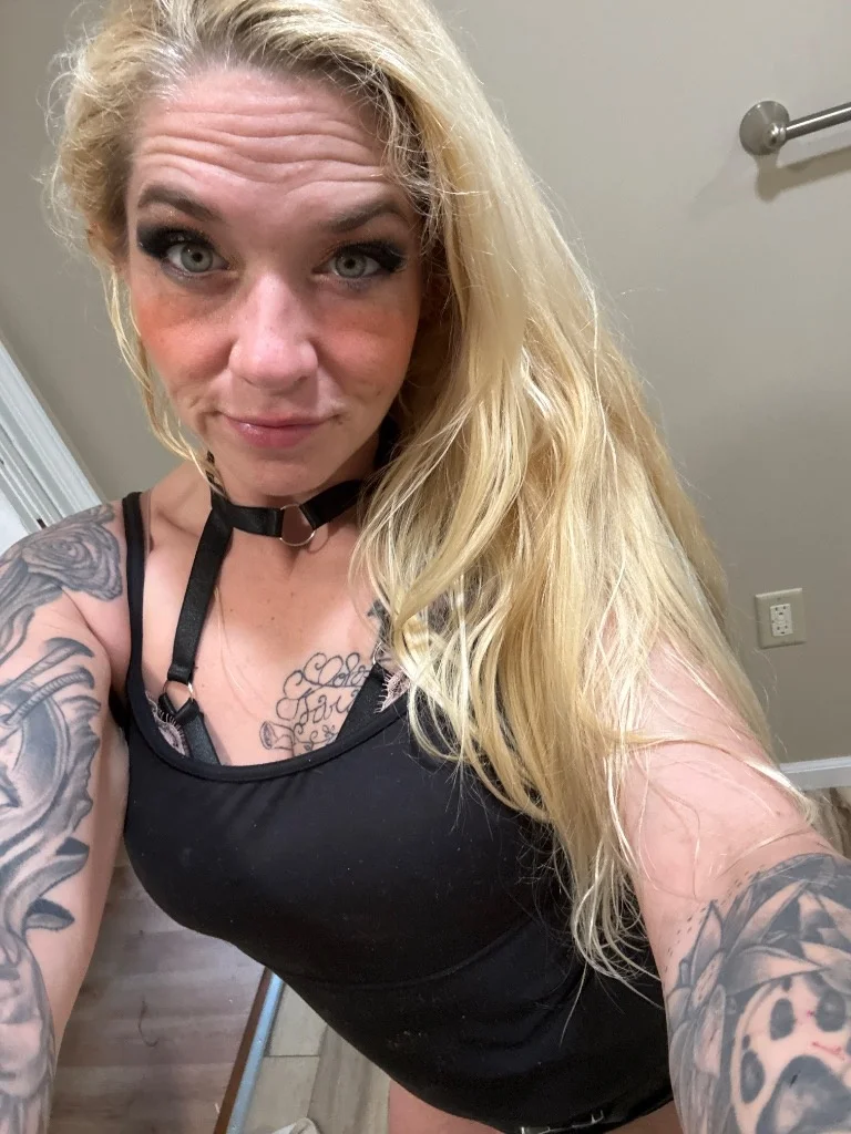 Sexy Submissive Blonde Slut Available MY MAIN PIC IS FROM TO... in Pittsburgh – Women Seeking Men photo 5