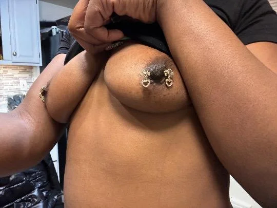 Im Available today Dont be scared to ask about fetishes