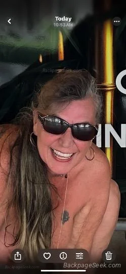 DDD MILF and DD TS duo here to please and tease with a uniqu... in Pittsburgh – Women Seeking Men photo 6
