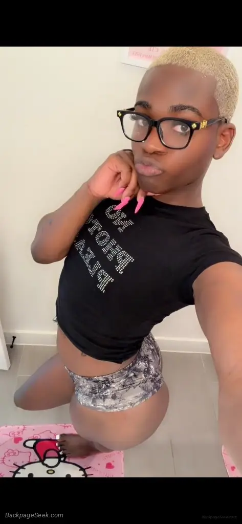COME OVER DADDY THE REAL DEEP THROAT CUM SLUT IS BACK