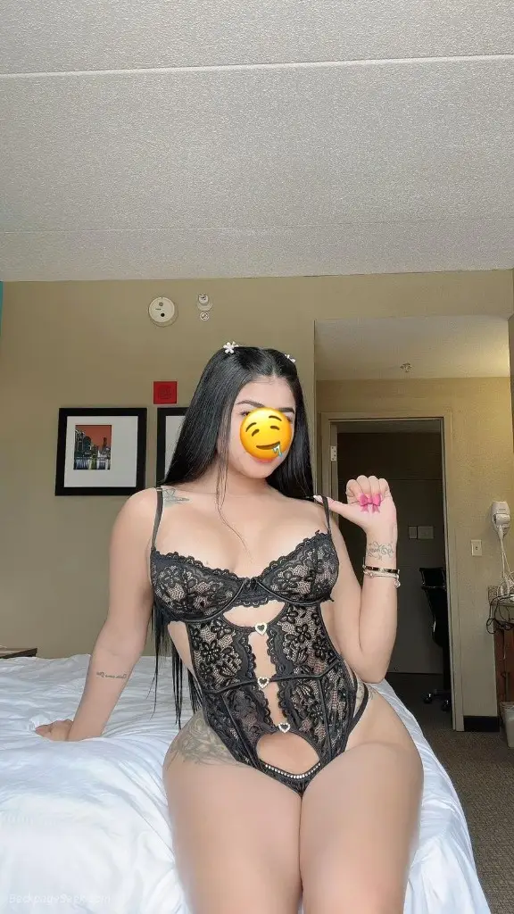 LATINA HOT in Pittsburgh – Women Seeking Men photo 2