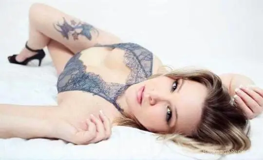 blonde and beautiful in Pittsburgh – Women Seeking Men photo 3