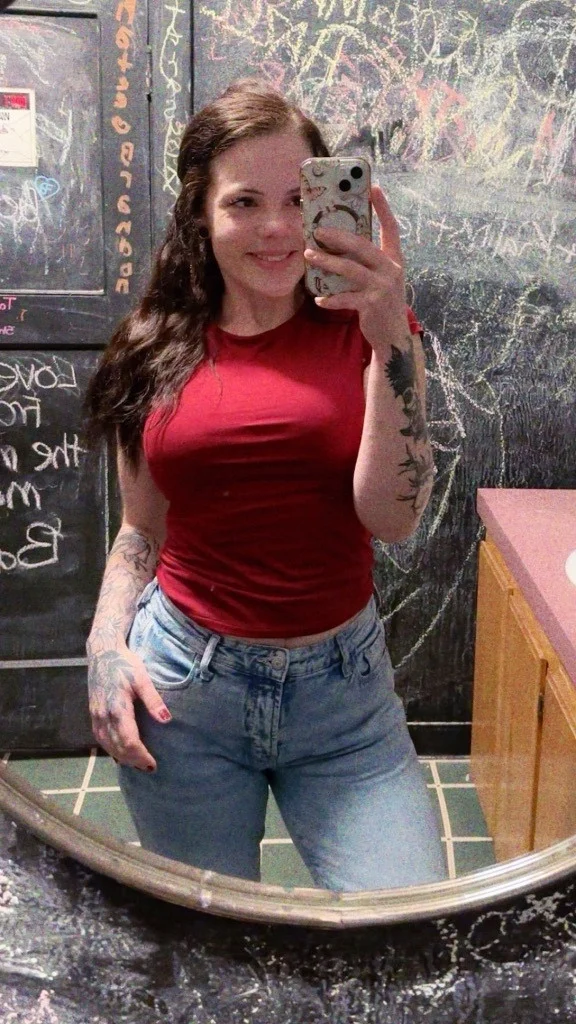 I M AVAILABLE FOR MEETUPS BOO FACETIME AVAILABLE I ALSO SELL... in Portland – Women Seeking Men photo 4
