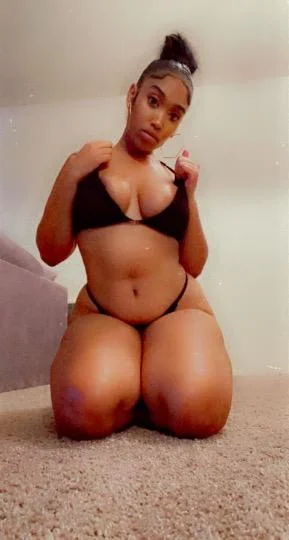 Pretty Mouth Pretty Lips Thicc A And Tits OUTCALL Specials N... in Portland – Women Seeking Men photo 4