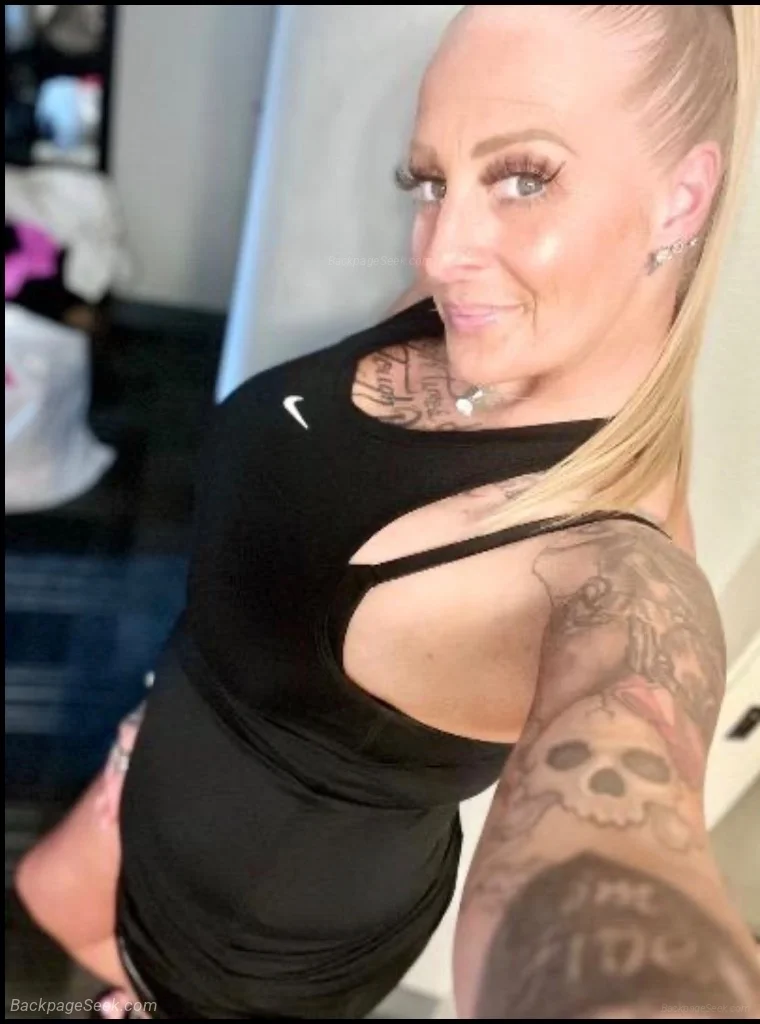 BEAUTIFUL BUSTY BLONDEAVAILABLE NOW in Portland – Women Seeking Men photo 4