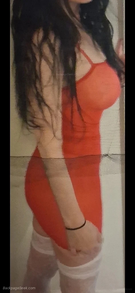 sultry sweetheart seeks secret friends in Portland – Women Seeking Men photo 3