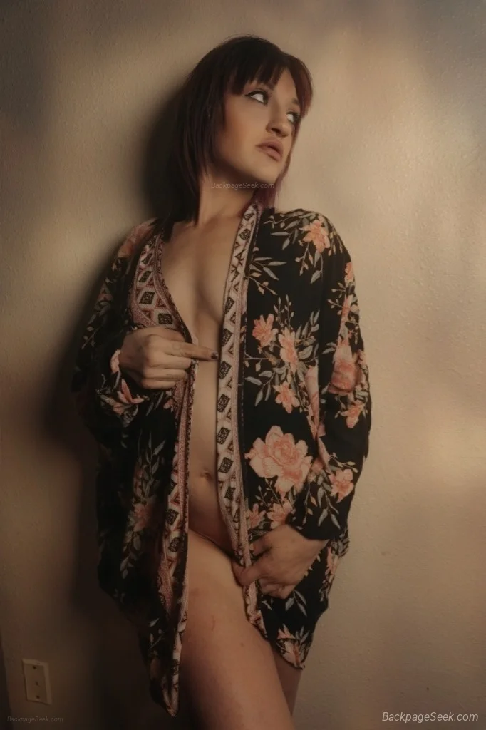 UPSCALE & DISCREET INCALL SAFE AND SECURE PARKING VISIT TODAT AND GET A
