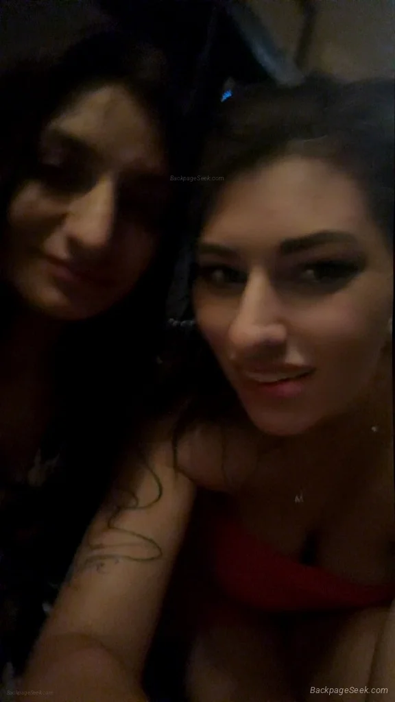Brunette Bomhshell Besties ! Double The Mouths, Double The Fun Incall
