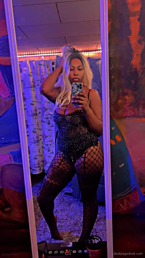 AVAILABLE NOW in Portland – Women Seeking Men photo 5