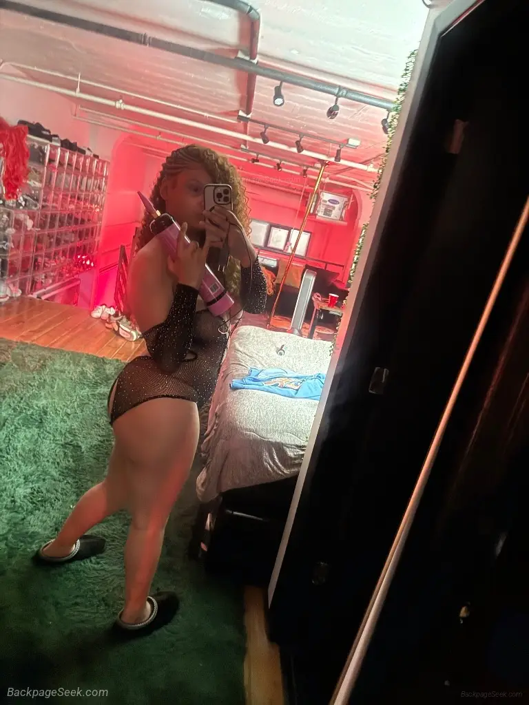 Available NOW & HORNY (Outcalls,Cardates ONLY ) Unforgettable