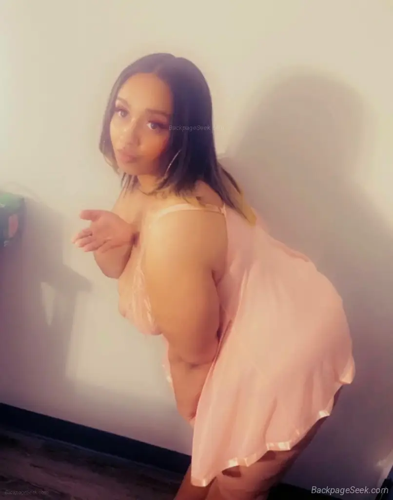 Im Back In PORTLAND BABY Book NOW UPSCALE and Sexy As Hell