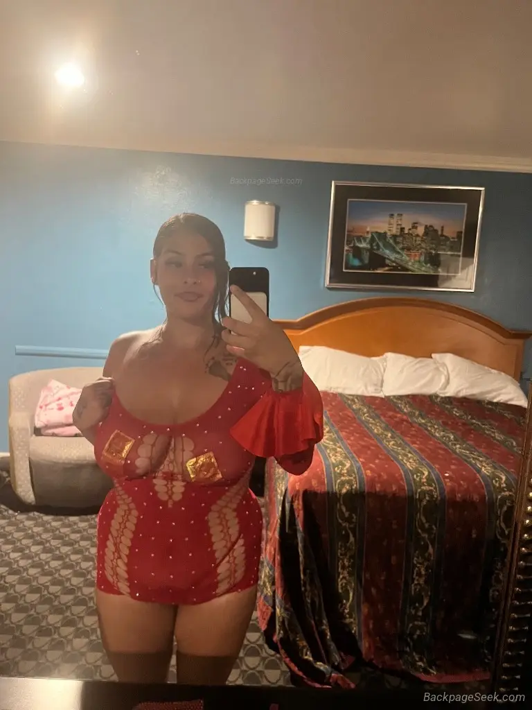 hey babes come play with ill fulfill your excitement and dre... in Portland – Women Seeking Men photo 4