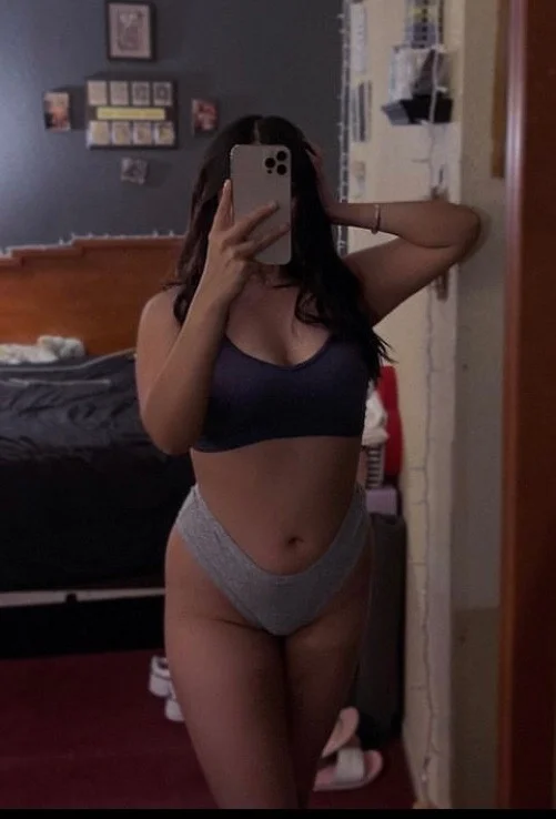REAL GIRL ALERT I'm looking for fun with a nice respectful g... in Providence – Women Seeking Men photo 3