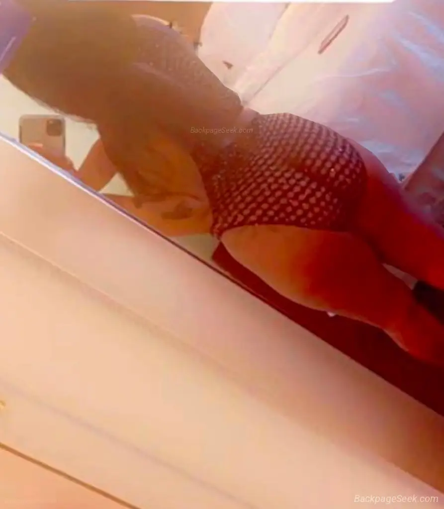 amazing jolynne in Providence – Women Seeking Men photo 2