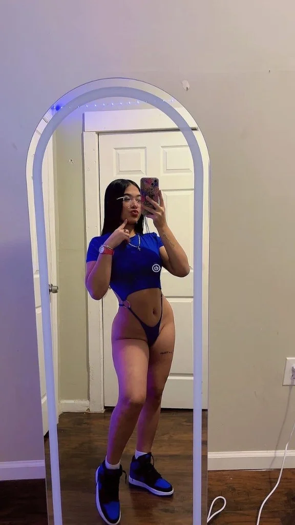 atina disponible,flaca hermosa mamadas exclusivas apasionada y muy