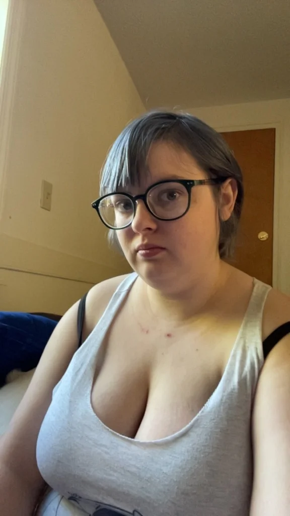 Sweet Smile Naughty Thoughts in Raleigh – Women Seeking Men photo 3