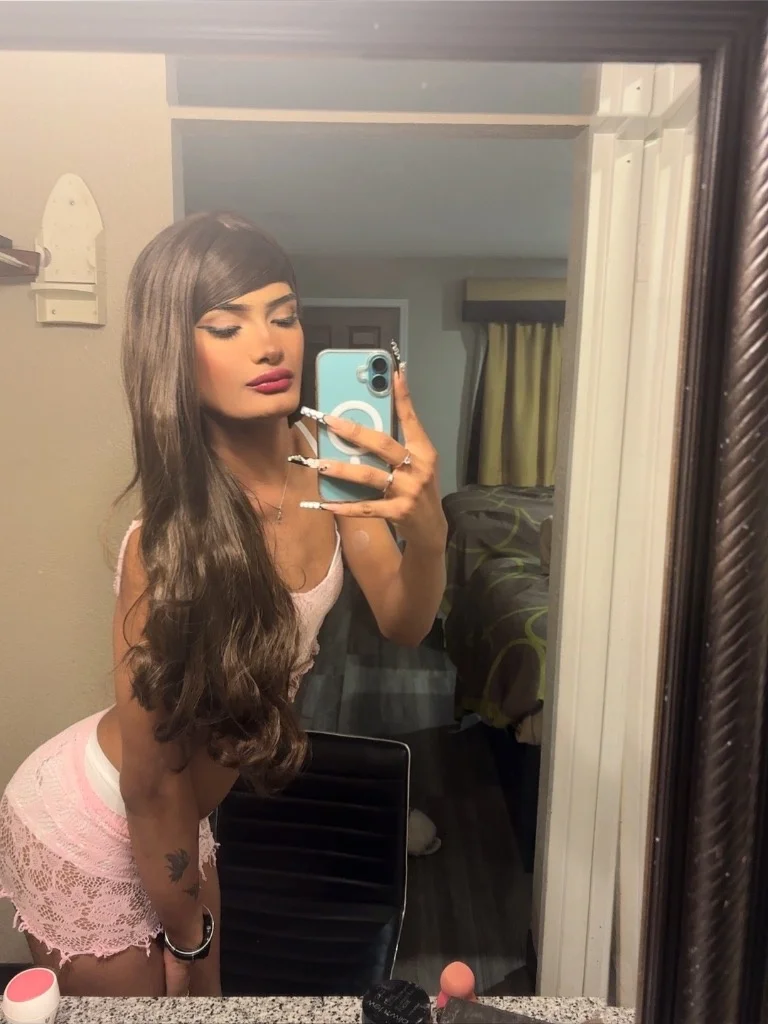 RICA FLACA LATINA PARA COMPLACERTE I AM REAL FACE TIME FOR VERF in Raleigh - Women Seeking Men