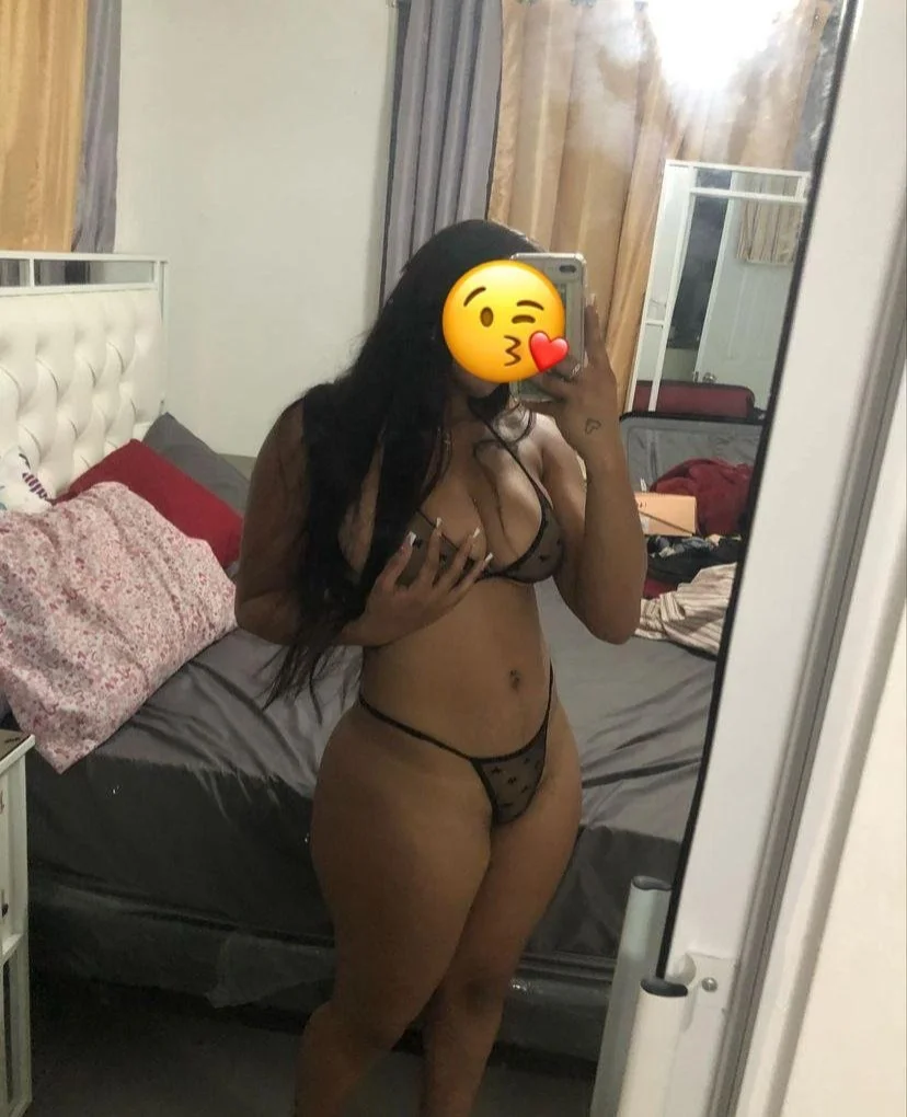 Classy Beauty with a Sexy Twist in Raleigh - Women Seeking Men photo 4