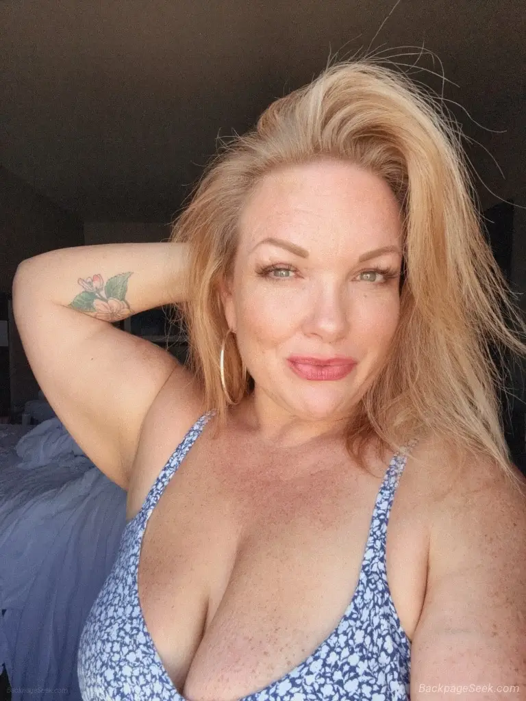 42 Years Older Hot Sexy IndependentAvailable Now for Incall... in Raleigh – Women Seeking Men photo 4