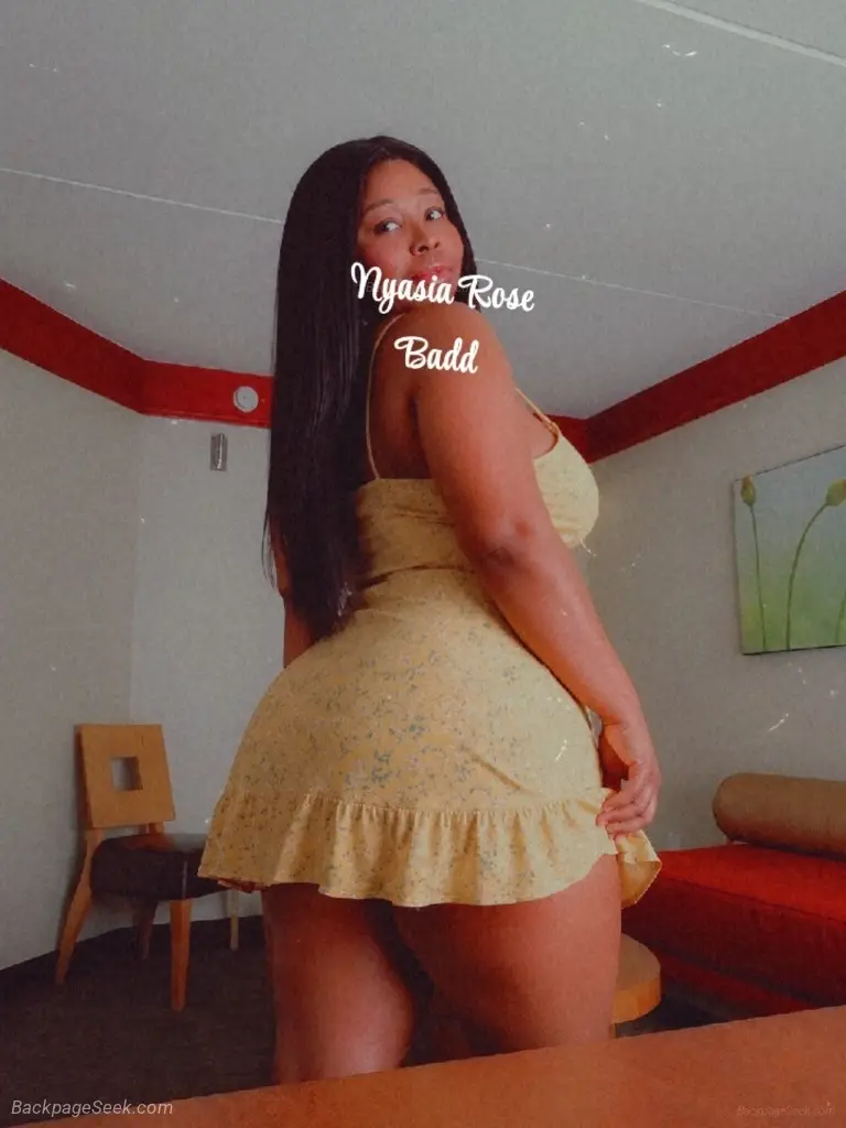 how many licks until the center of the lets keep it between... in Raleigh – Women Seeking Men photo 4