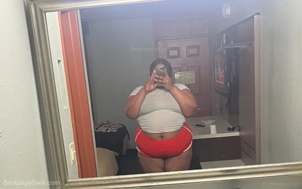 Let Bigg Momma Suck That Nutt Out For You Bbj 65 bj 50 HjTit... in Raleigh – Women Seeking Men photo 3